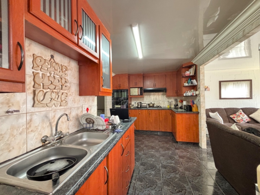 3 Bedroom Property for Sale in Rocklands Western Cape